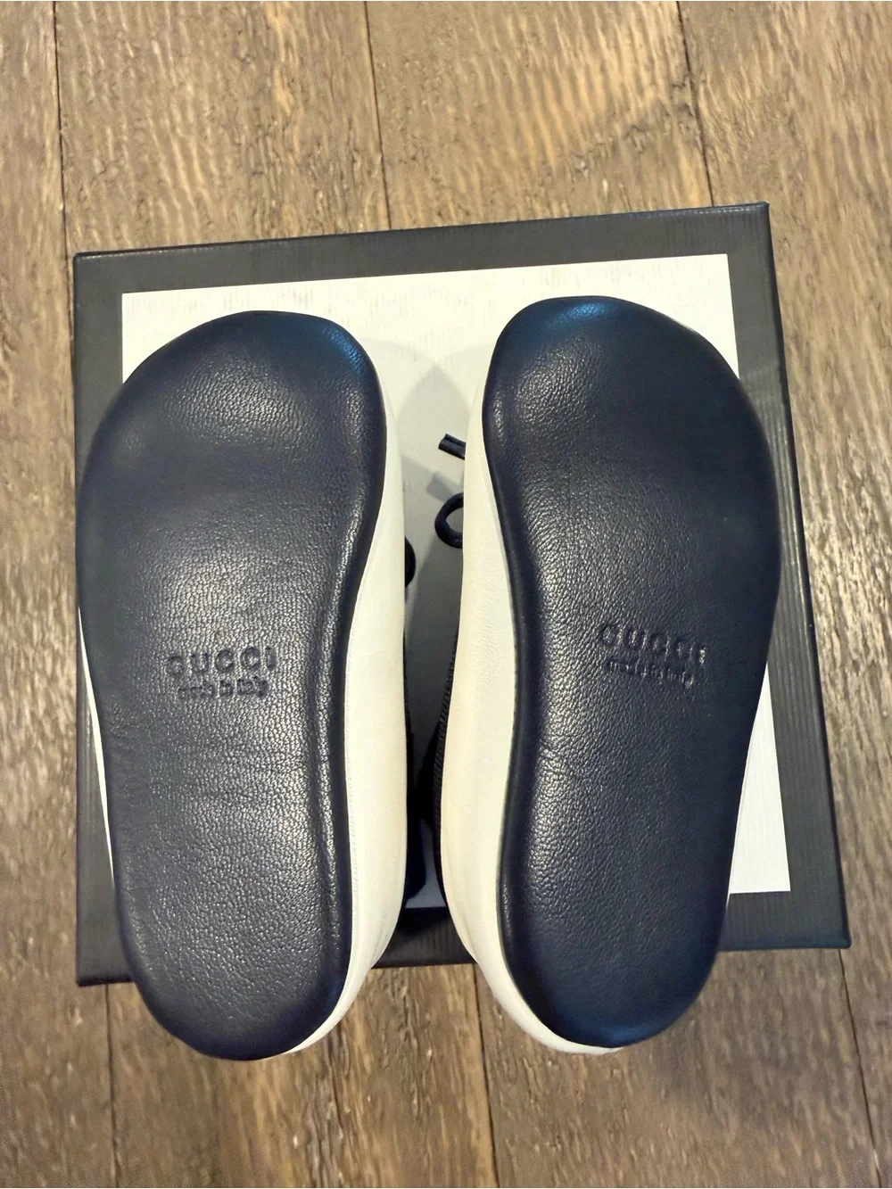 Gucci baby girl flats
